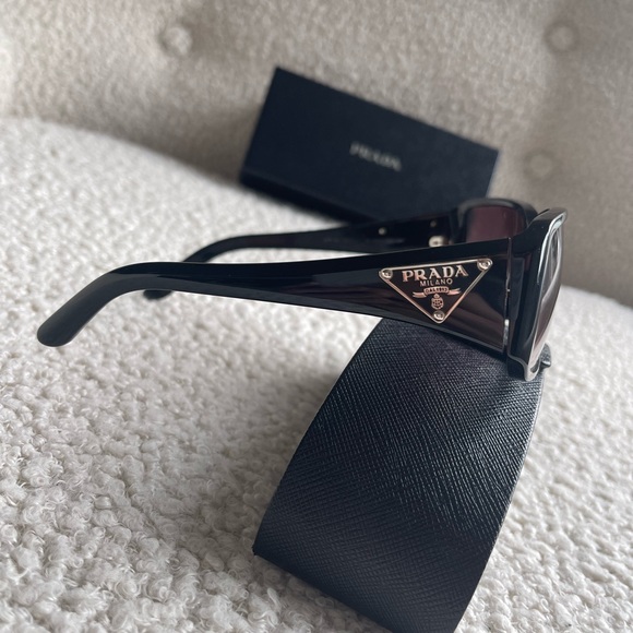 Prada Sunglasses - Picture 6 of 8